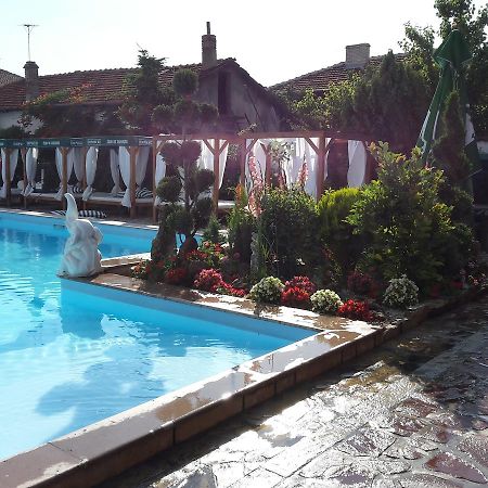 Family Hotel Zhelkovi - Olympia Kharmanli 외부 사진