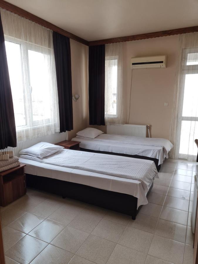 Family Hotel Zhelkovi - Olympia Kharmanli 외부 사진