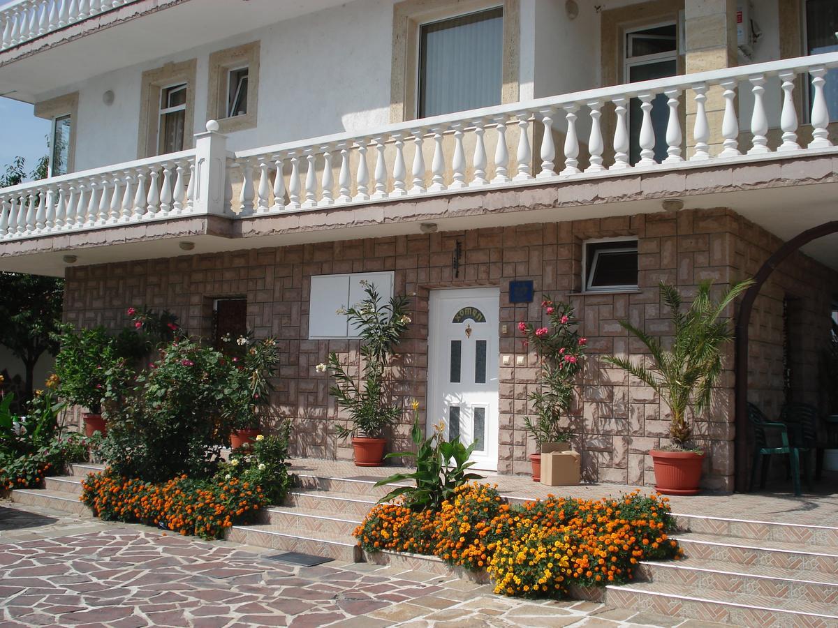 Family Hotel Zhelkovi - Olympia Kharmanli 외부 사진