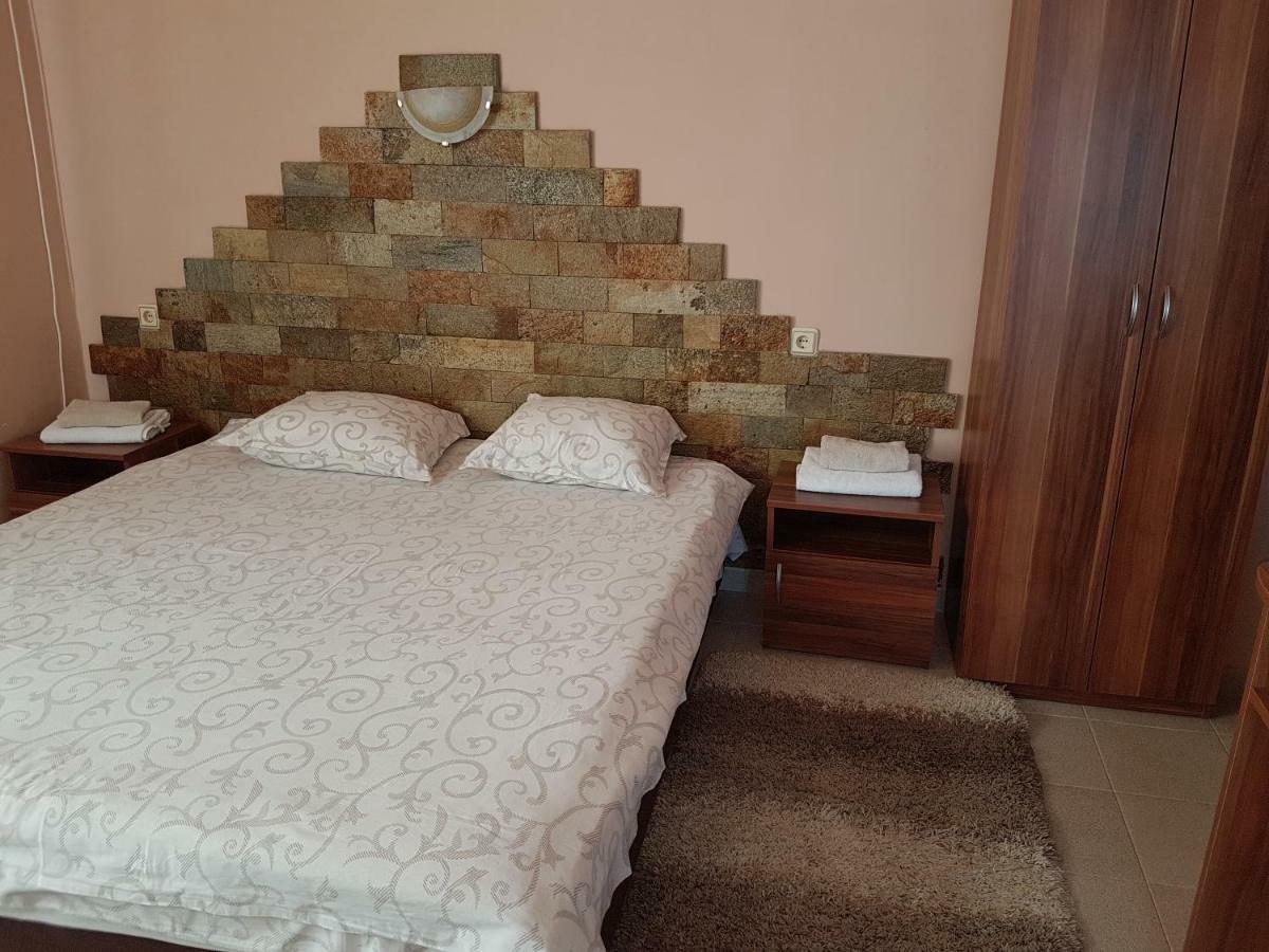 Family Hotel Zhelkovi - Olympia Kharmanli 외부 사진
